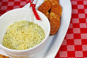 Spinach and Artichoke Dip with Flipsides® Original Crackers