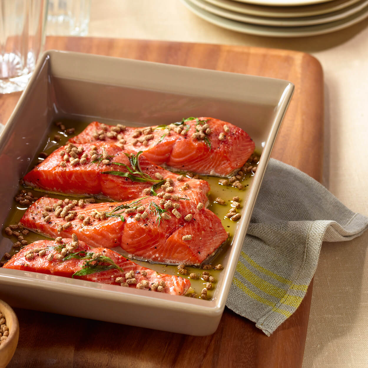 Saumon aux fines herbes cuit au four recette