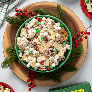 Snowy Snack Mix