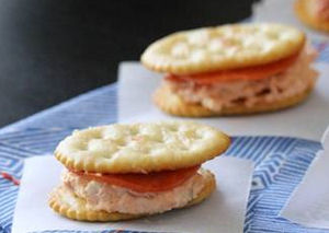 Creamy Double Pepperoni Pizza-wiches