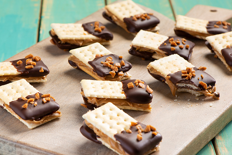 Chocolate Peanut Butter Snackwiches