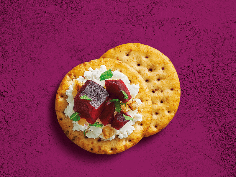 Toasteds® Crackers topped with Beetroot, Goat Cheese & Walnuts