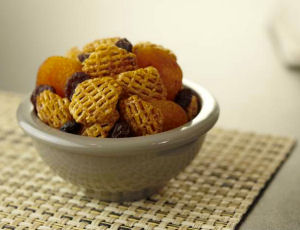 Tropical Crispix Mix®