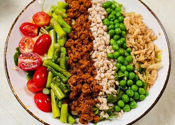 MorningStar Farms® Chorizo and Farro Bowl