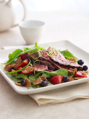 RECIPE Beef and Berry Salad