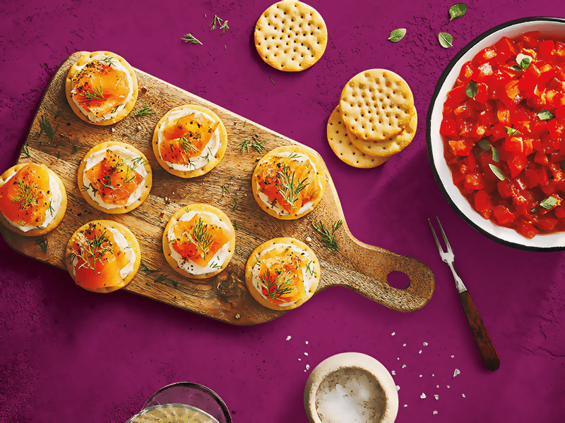 Toasteds&reg; Crackers topped with Smoked Salmon &amp; Cr&egrave;me Fraiche